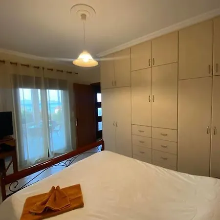 Kastanos Villa *